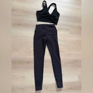 ALO Yoga high waist air brush leggings S and wild things bra M SET